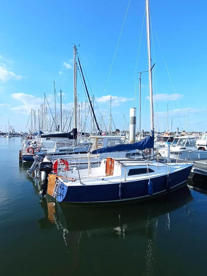 Le Kenav - Studio A 300 M Du Port Locmiquelic Экстерьер фото